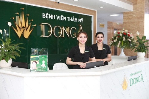 THẨM MỸ VIỆN ĐÔNG Á BỊ KHỞI TỐ VÌ LỪA ĐẢO KHÁCH HÀNG