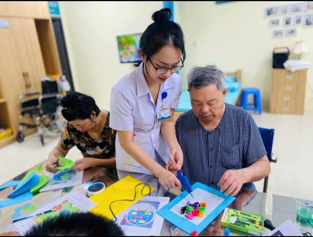 DỊCH VỤ CHĂM SÓC SỨC KHỎE NGƯỜI CAO TUỔI TẠI ĐÀ NẴNG